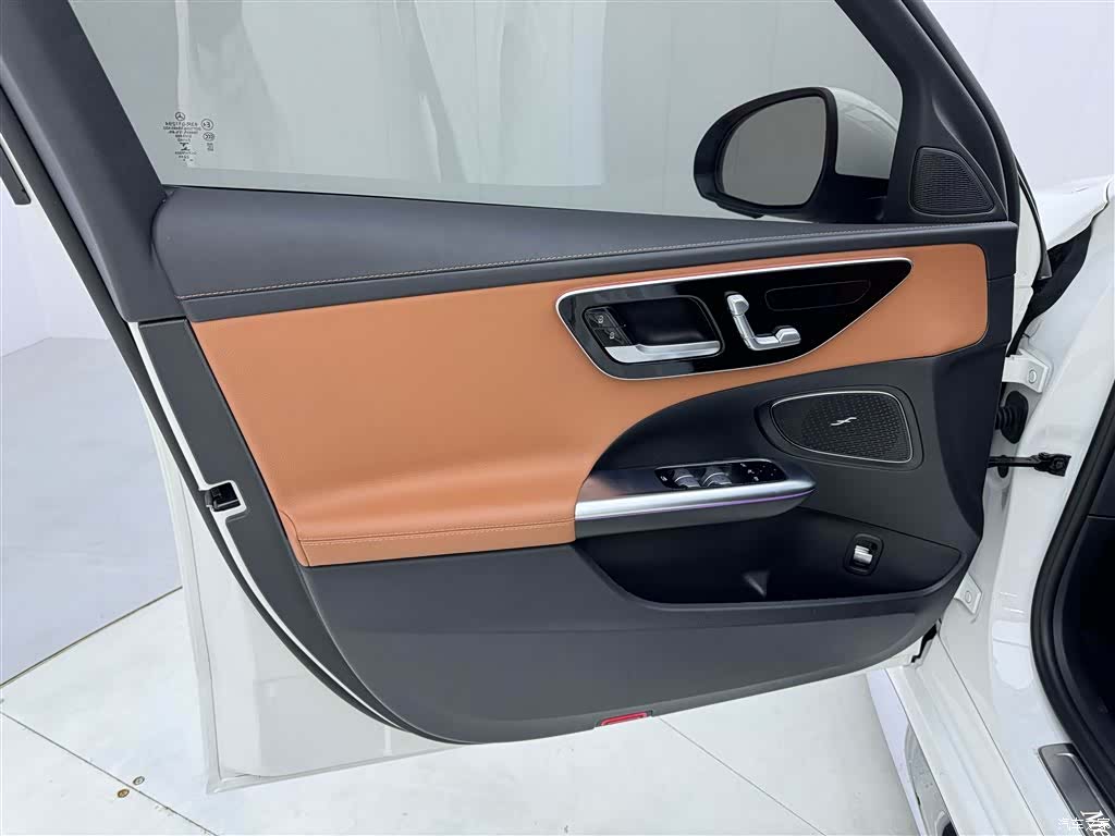 Mercedes-Benz C-Class, 2023 17