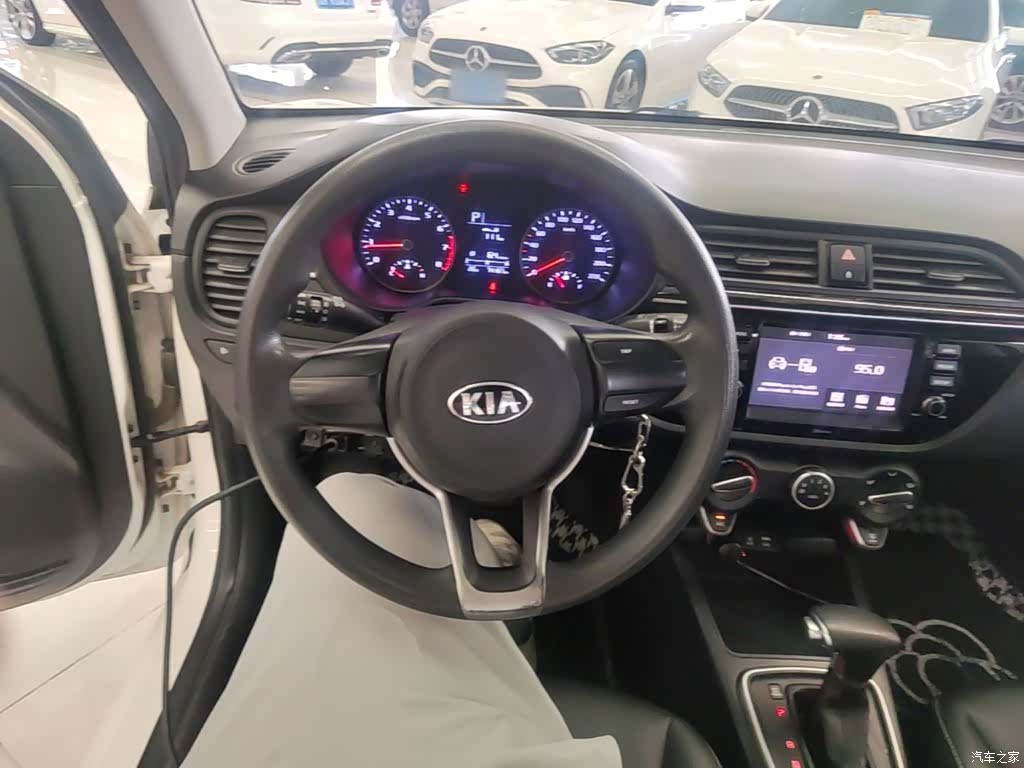 Kia K2, 2018 11