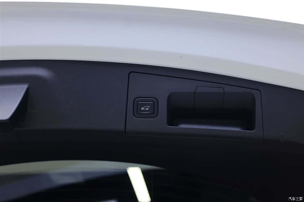 Cadillac XT4, 2020 36