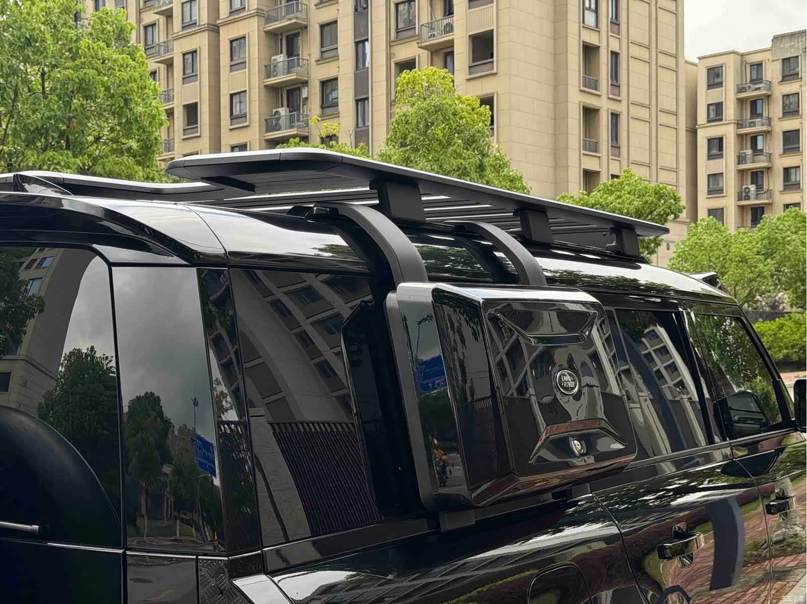 Land Rover Defender, 2024 14