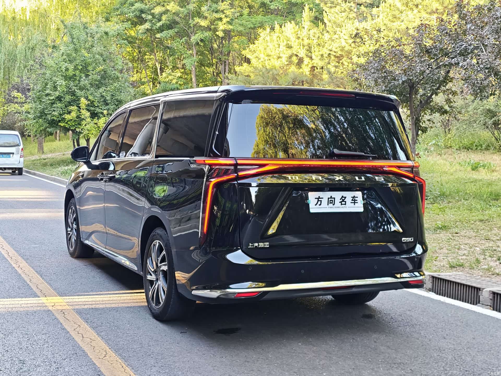 Maxus G90, 2023 35