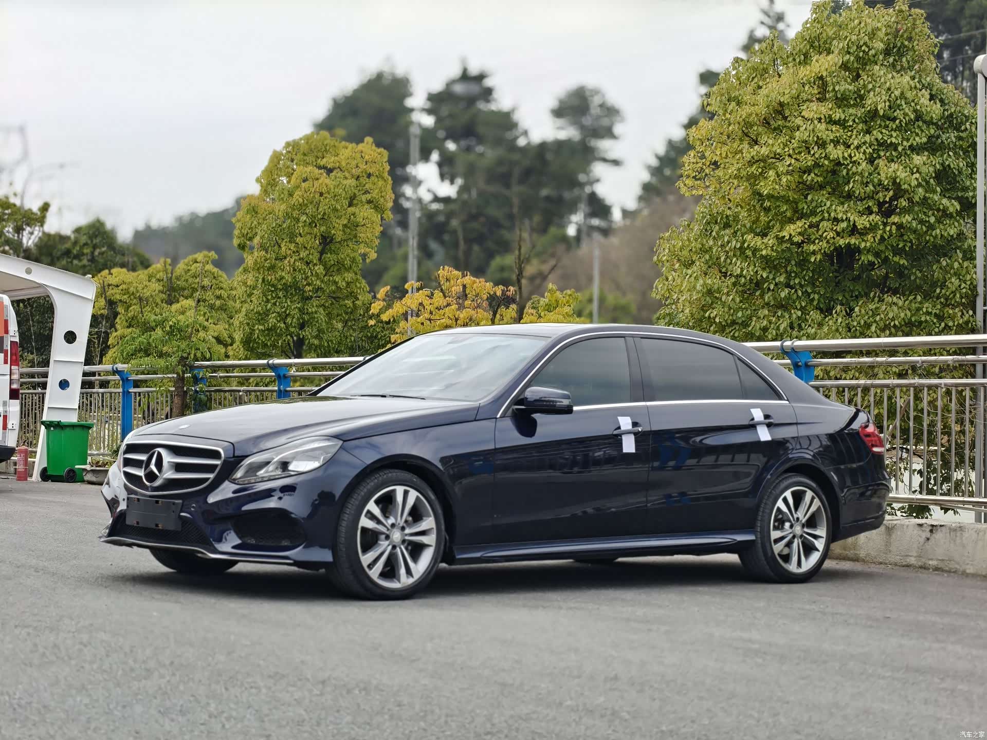 Mercedes-Benz E-Class, 2016 1