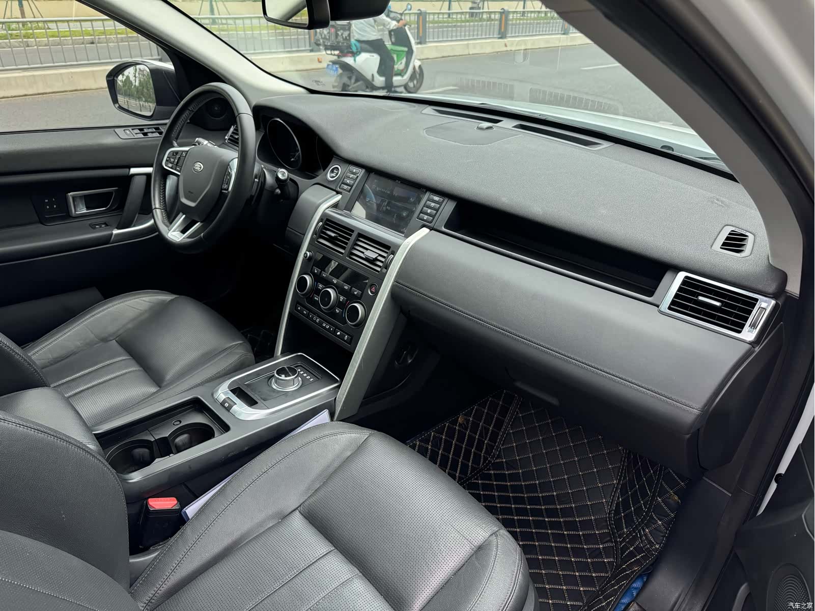 Land Rover Discovery, 2016 9