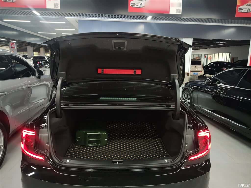 Volvo S90, 2022 19