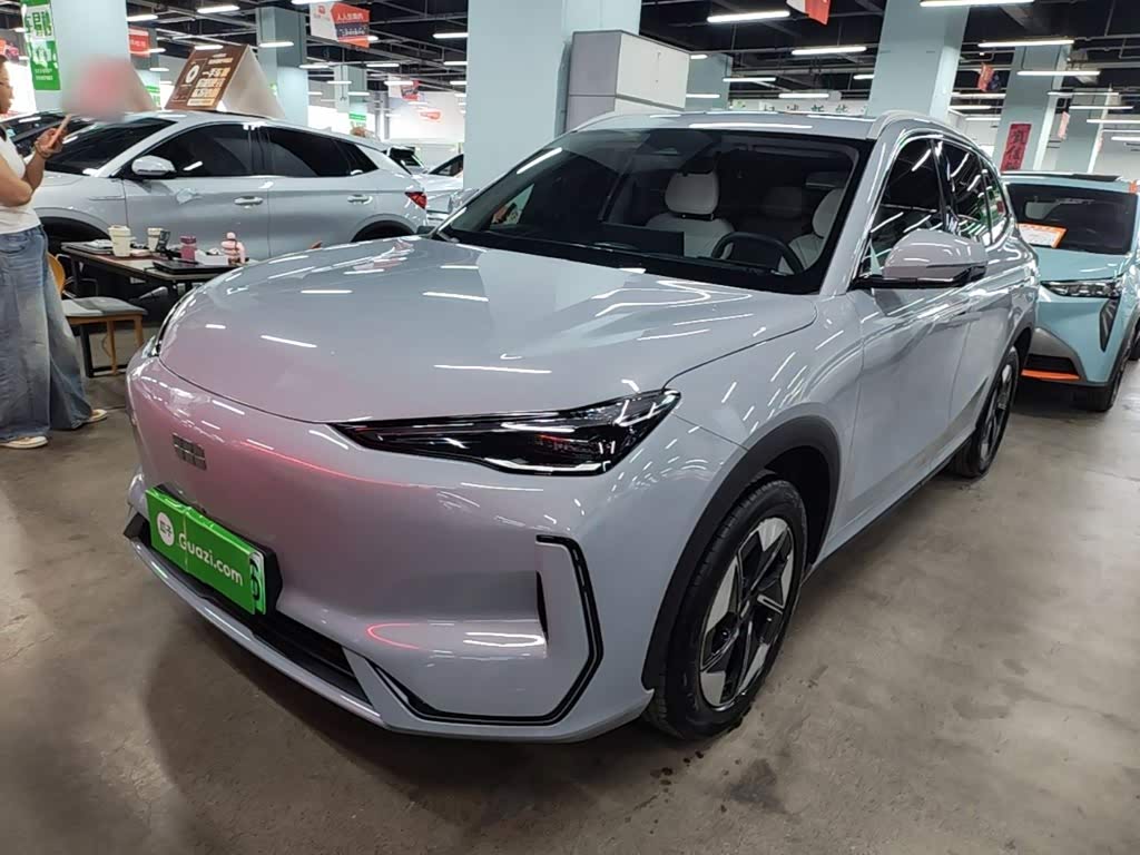Geely Galaxy E5