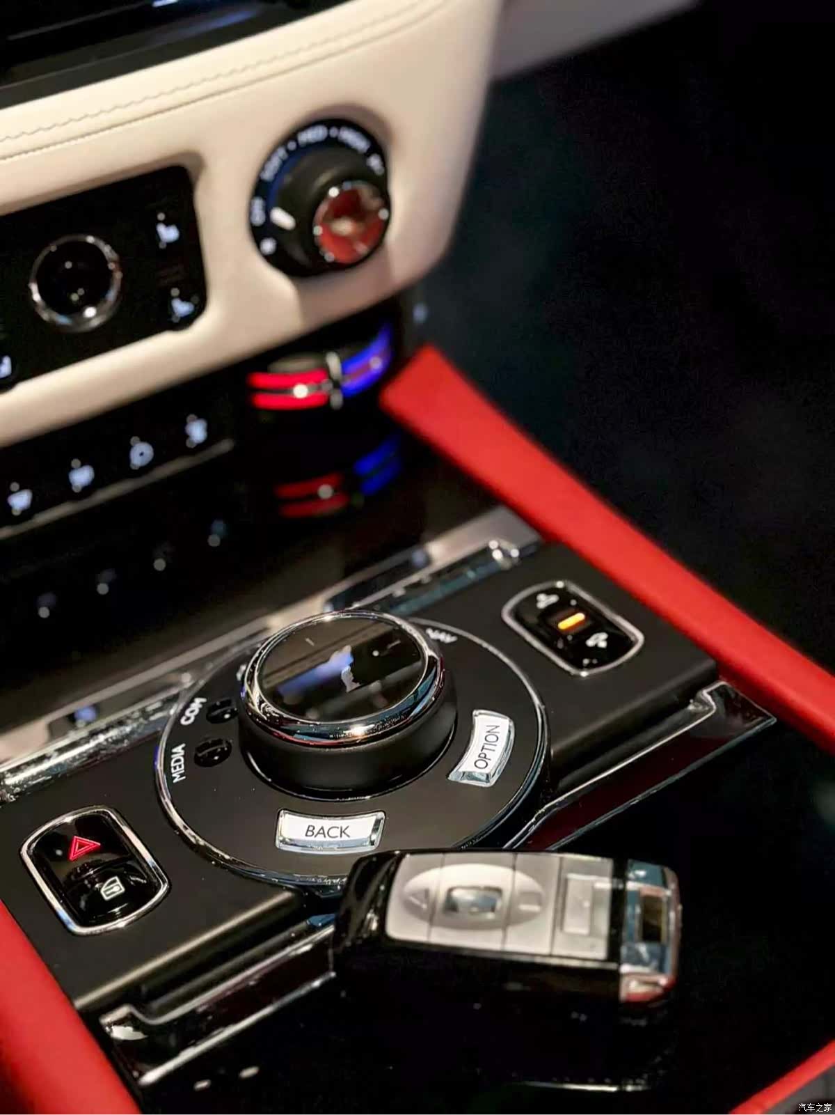Rolls-Royce Wraith, 2019 10