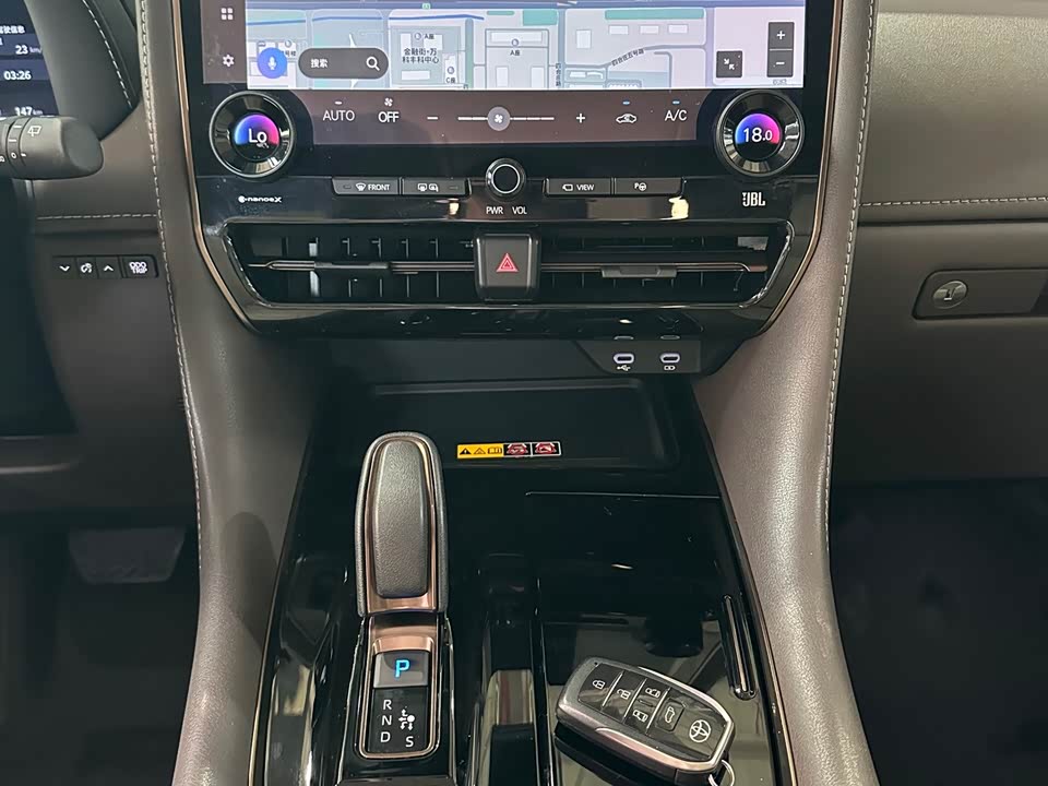 Toyota Elfa