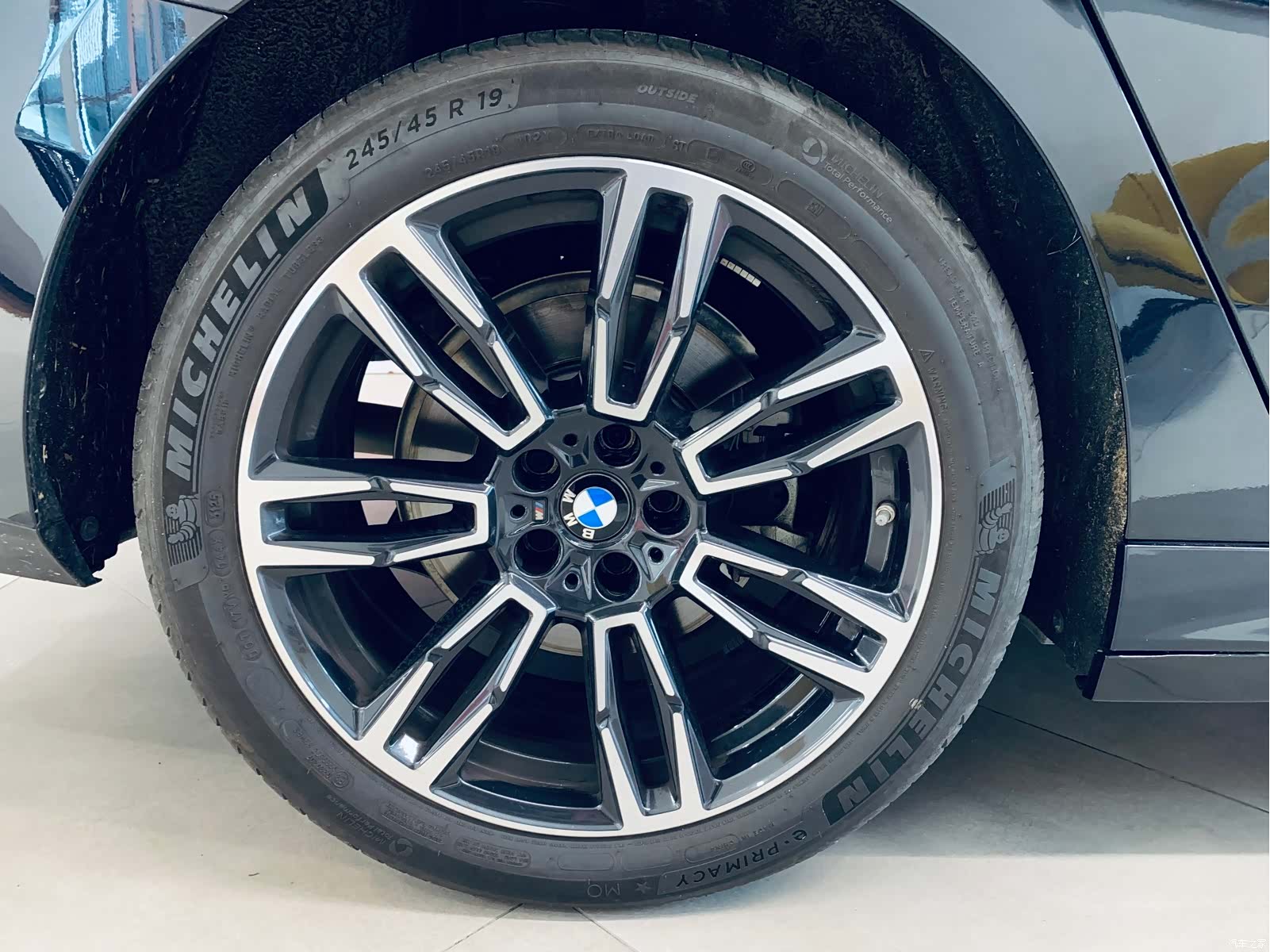 BMW 5 Series, 2025 14