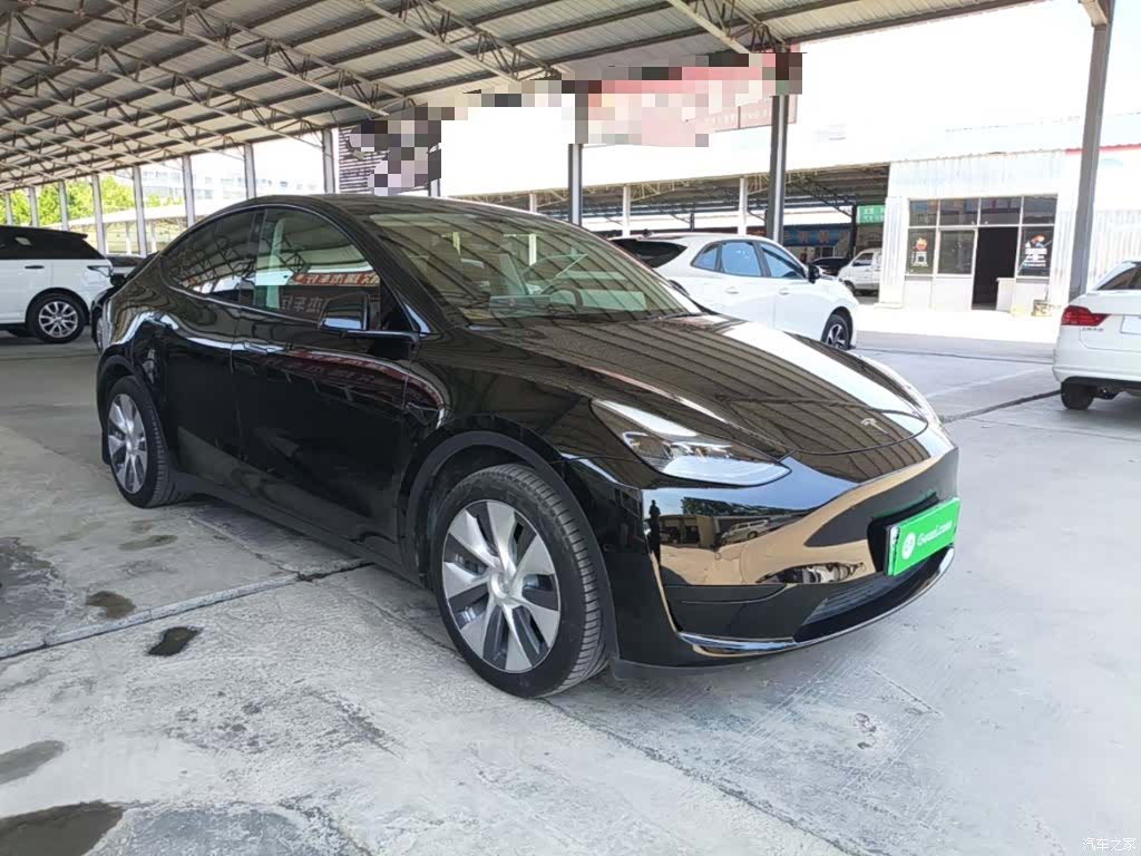 Tesla Model Y, 2023 4