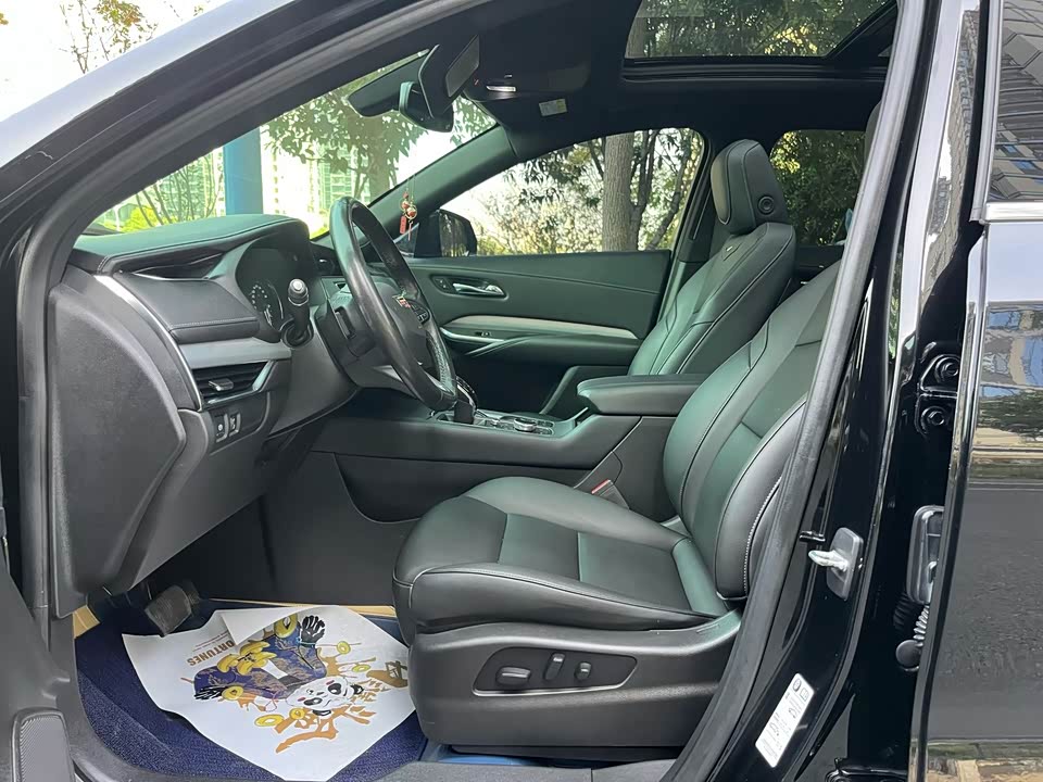 Cadillac XT4