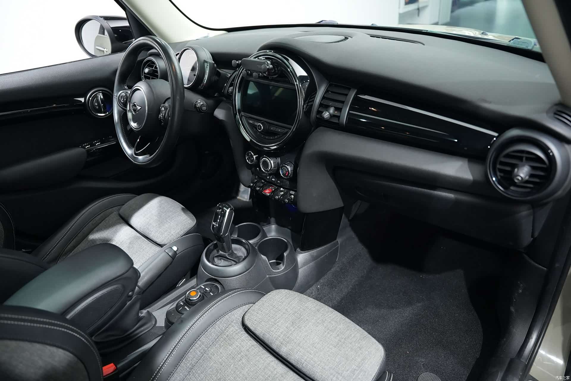 Mini Cooper, 2019 17