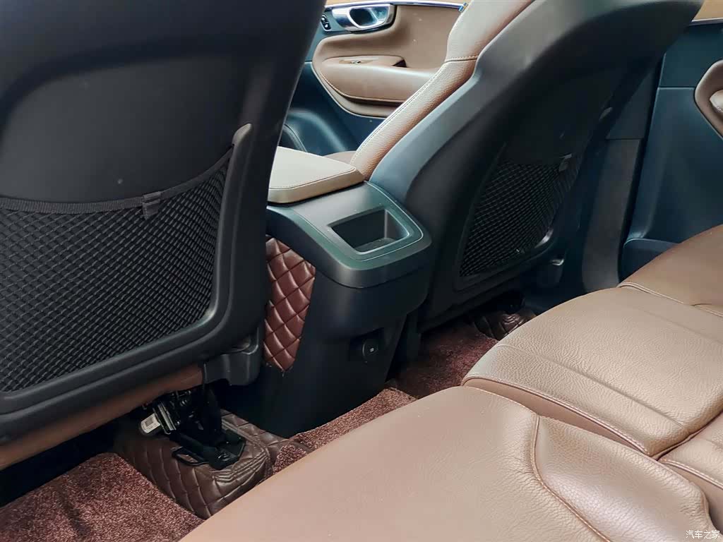 Volvo XC90, 2023 9