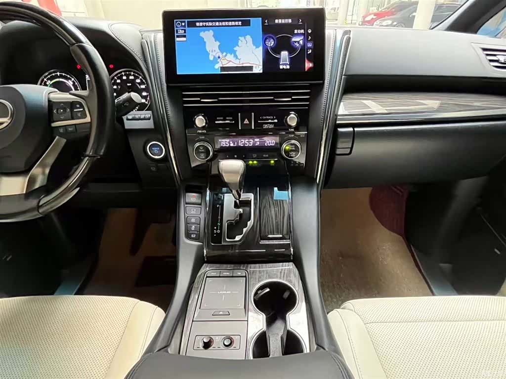 Lexus LM, 2020 12