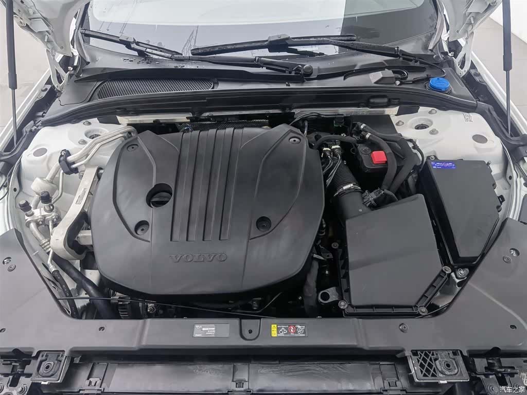 Volvo S60, 2023 6