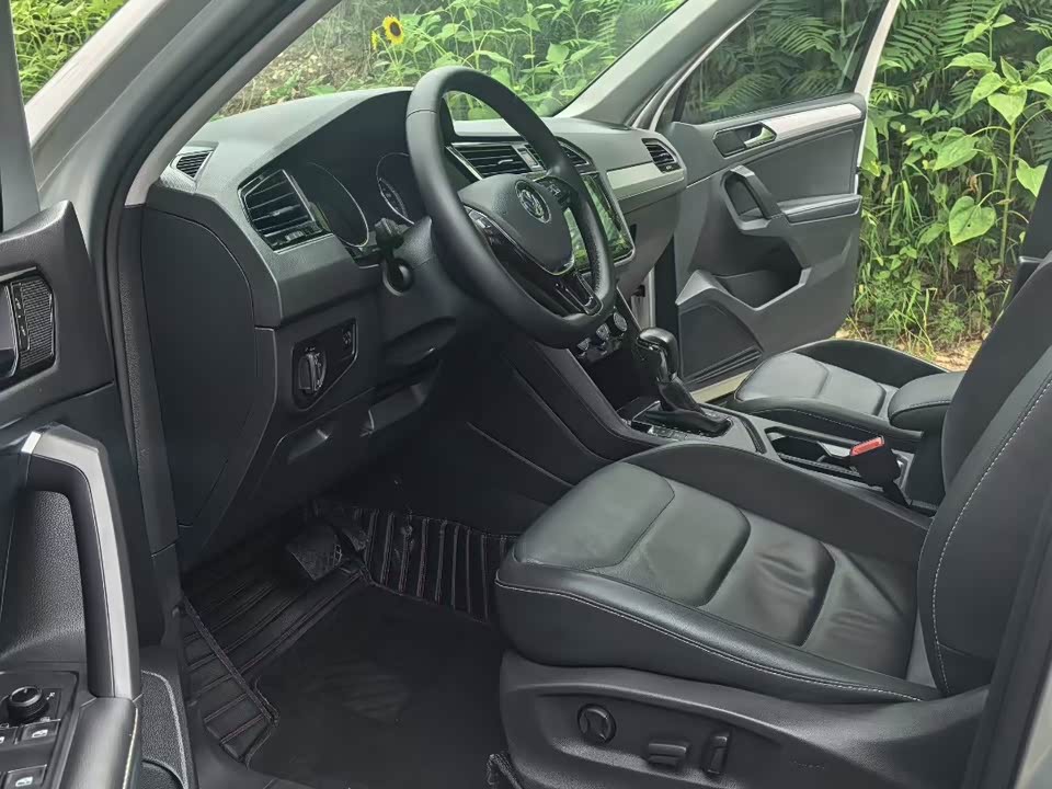 Volkswagen Tiguan L Volkswagen Tiguan L