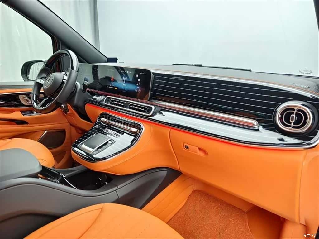 Mercedes-Benz 7, 2023 7