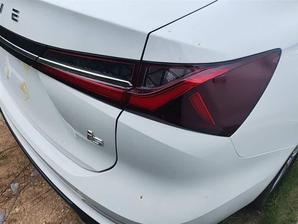Roewe i5