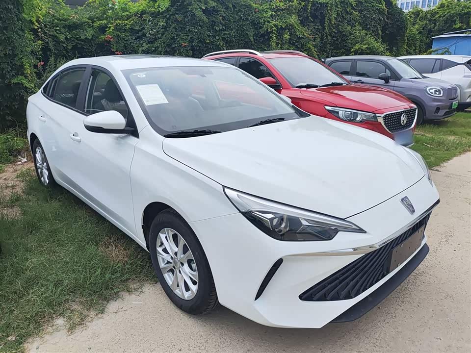 Roewe i5