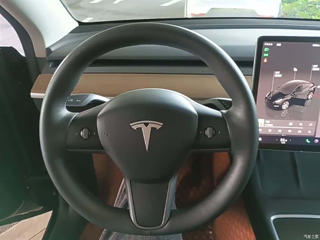 Tesla Model Y, 2022 11