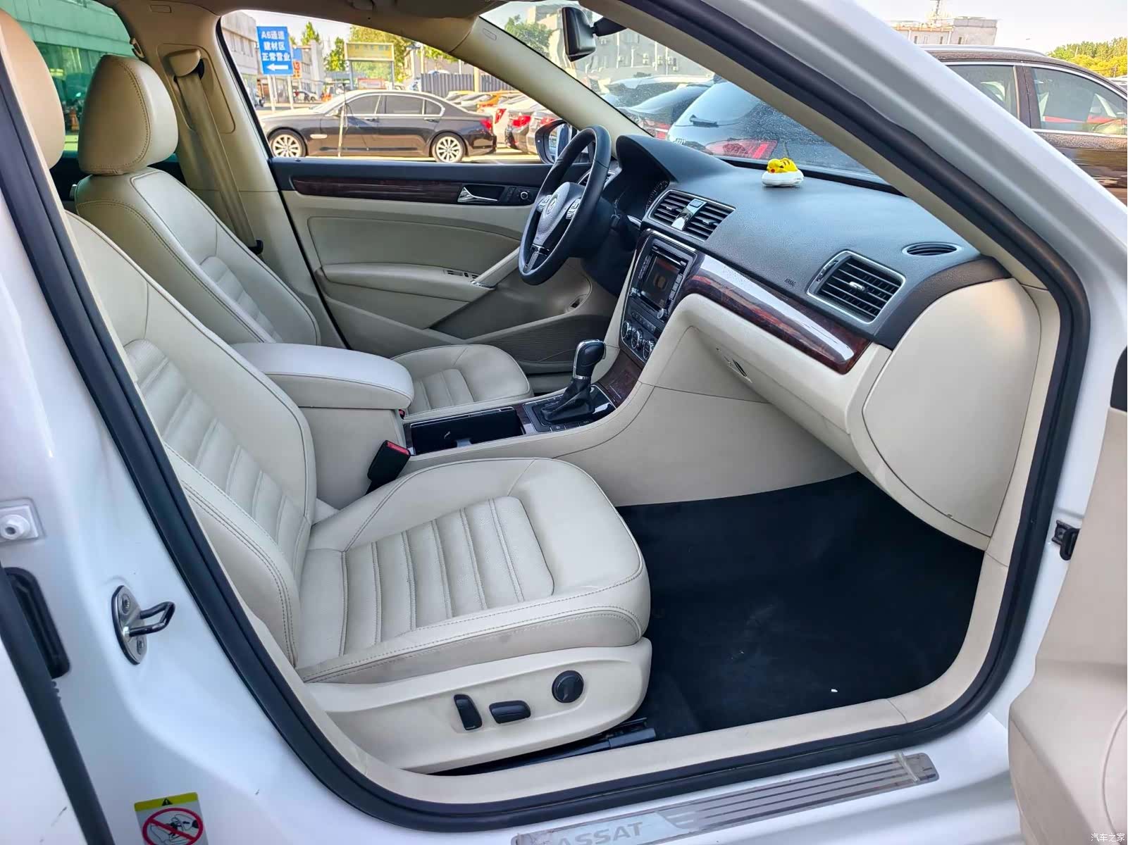 Volkswagen Passat, 2013 14