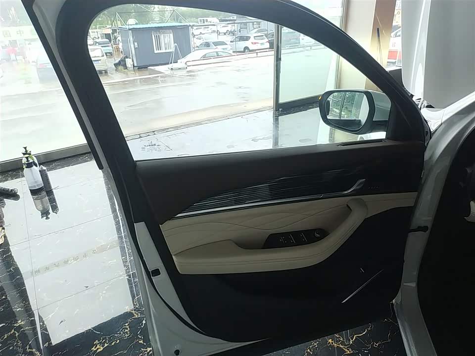 Geely Monjaro