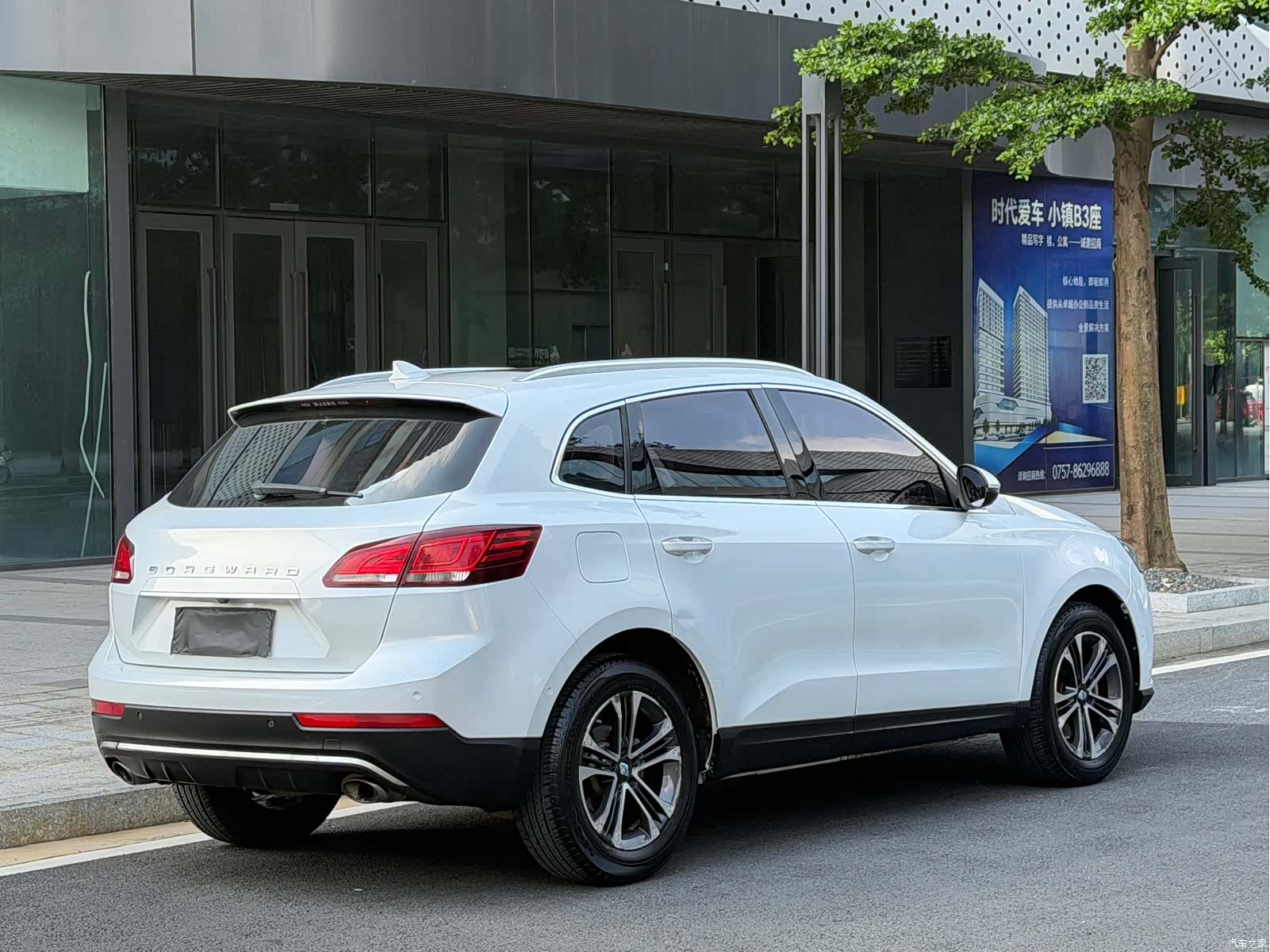 Borgward BX7, 2016 16