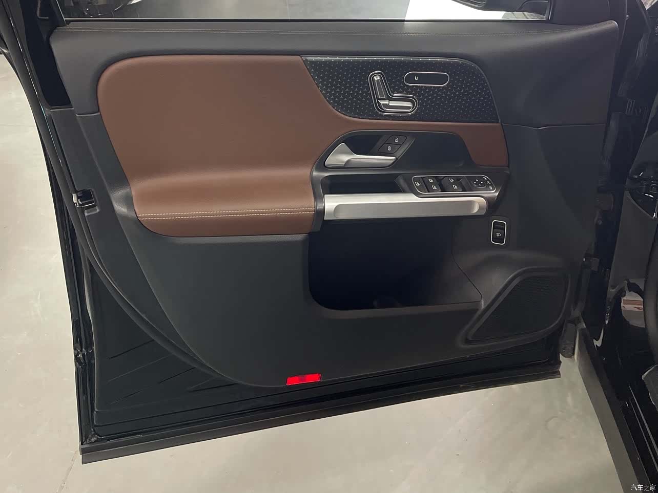 Mercedes-Benz GLB, 2025 7