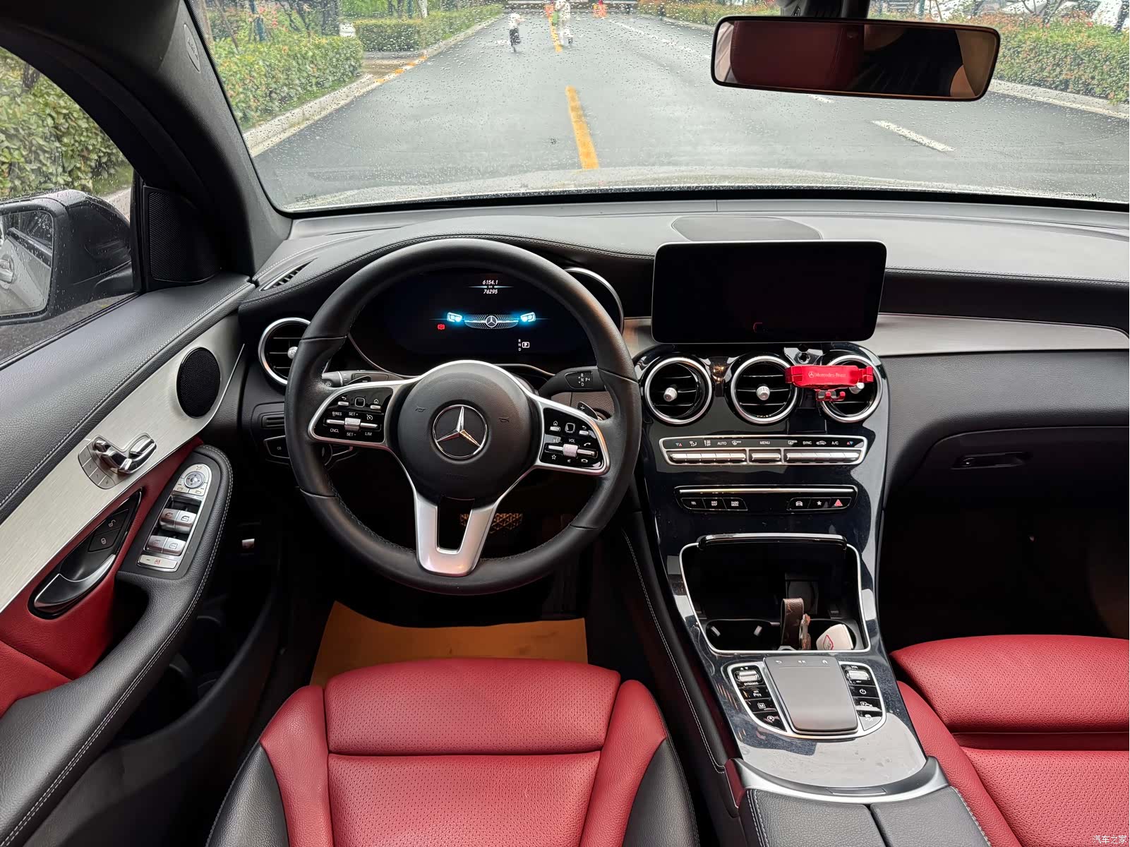 Mercedes-Benz GLC, 2020 18