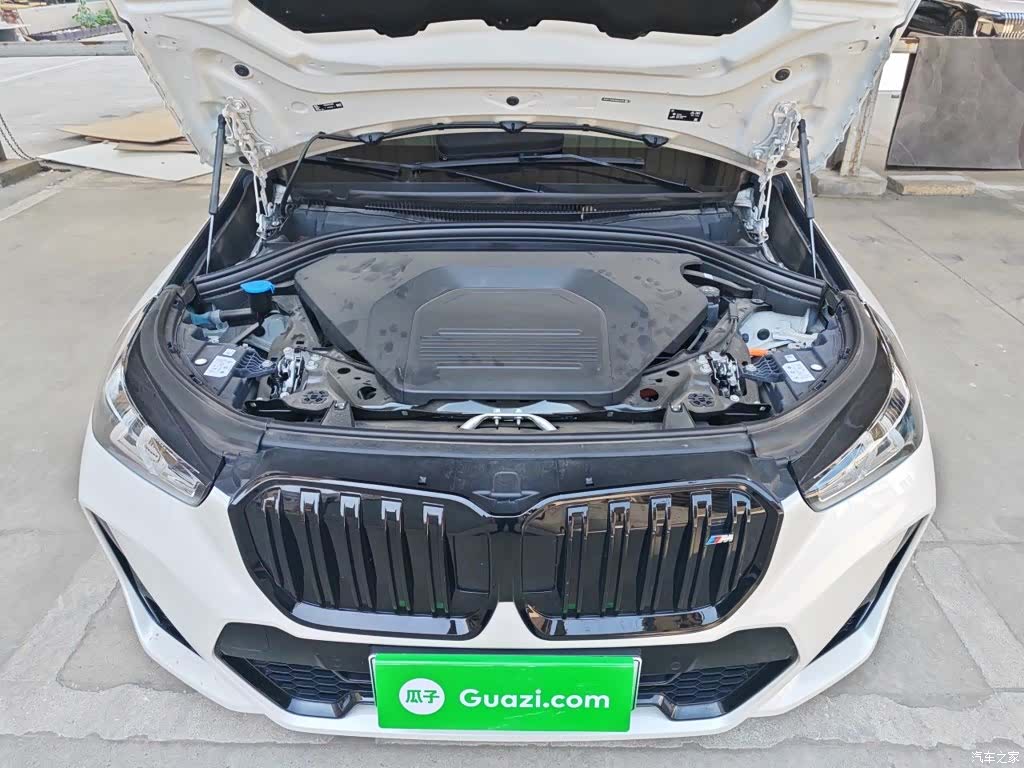 BMW iX1, 2024 11