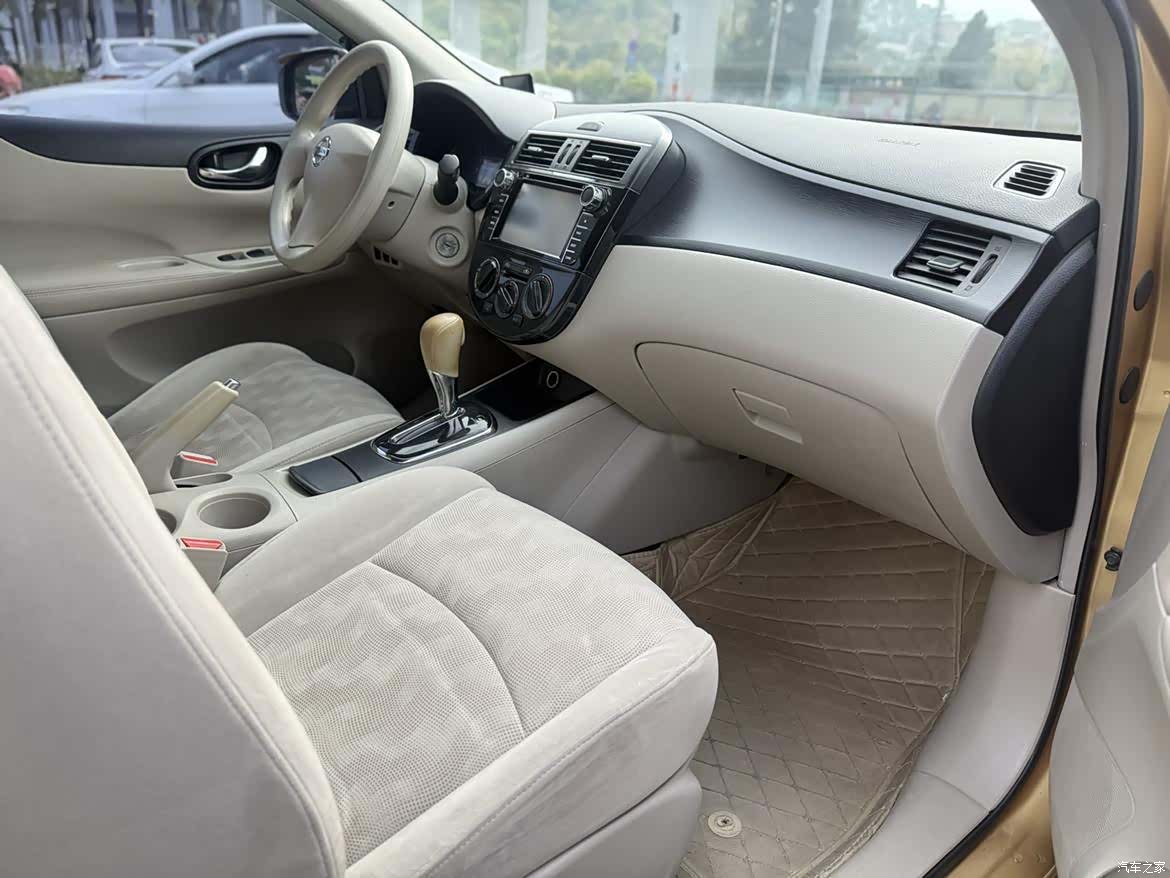 Nissan Tiida, 2012 9