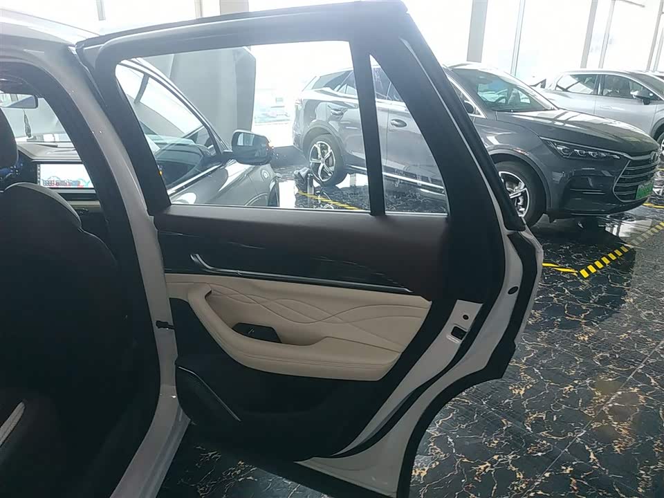 Geely Monjaro