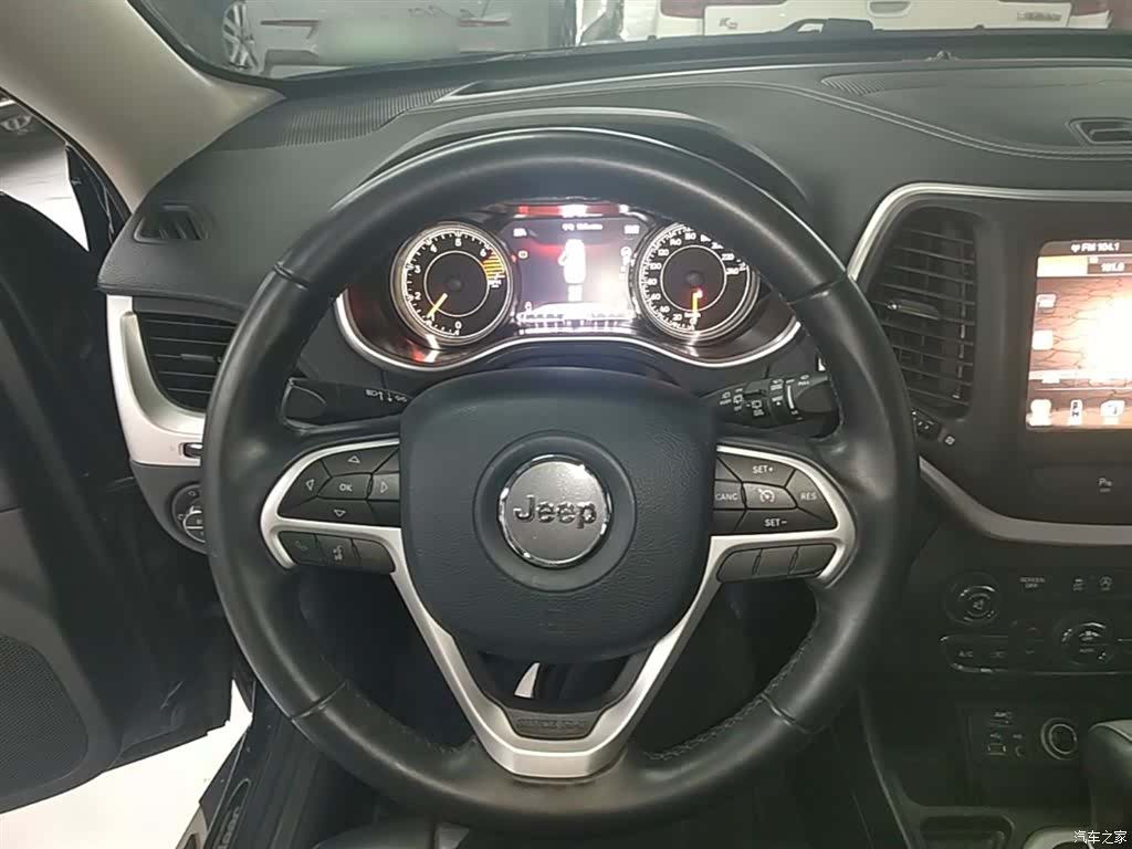 Jeep Cherokee, 2017 7