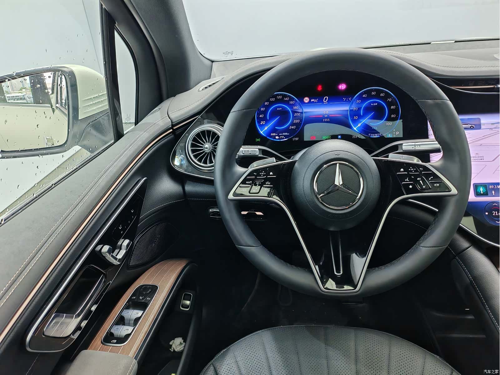 Mercedes-Benz EQS, 2025 8