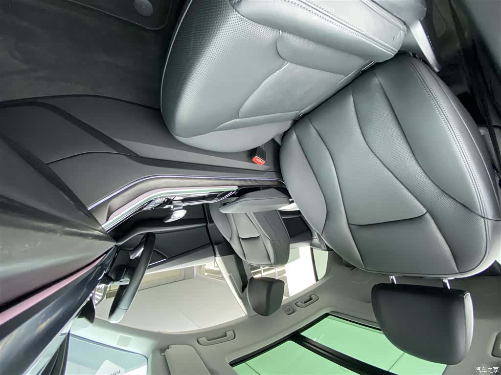Audi Q8, 2022 10