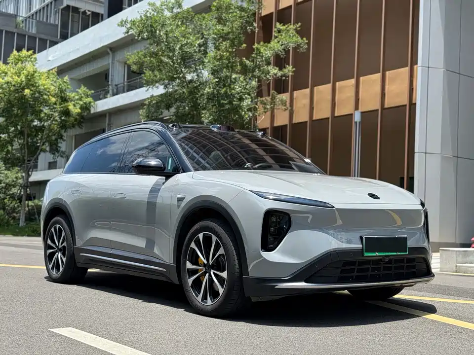 NIO ES6