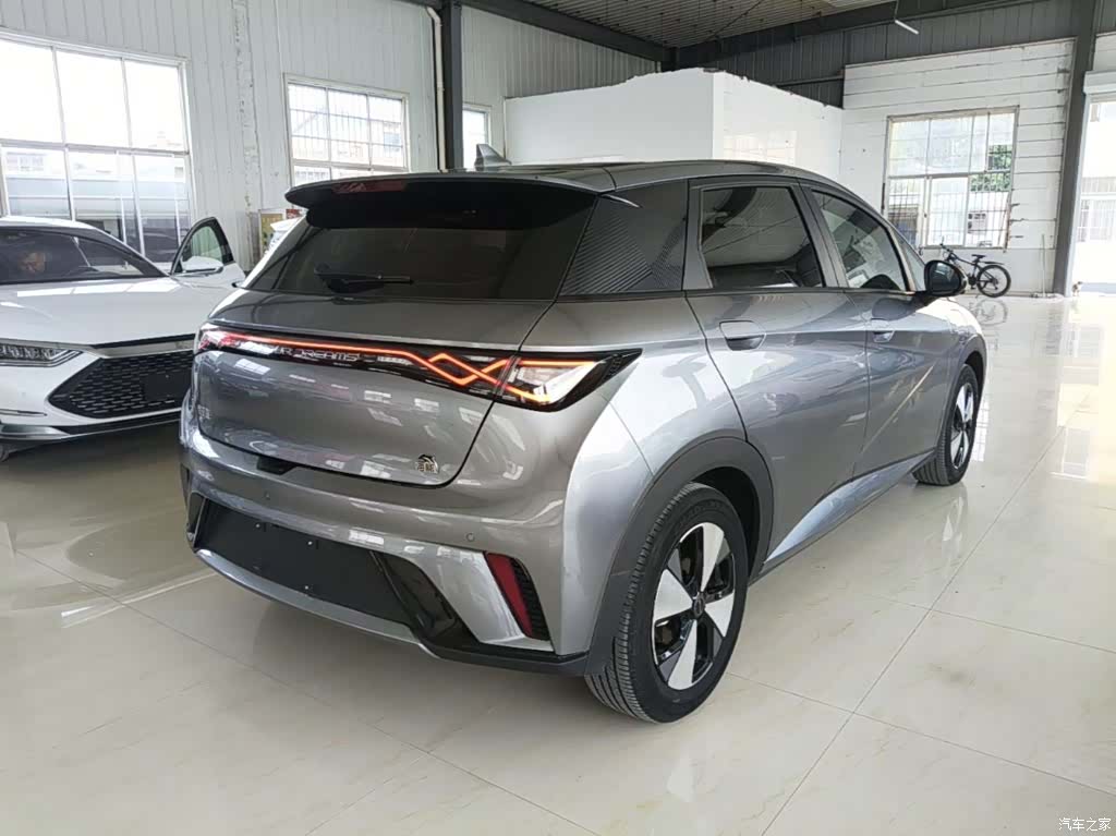 BYD Dolphin, 2023 7