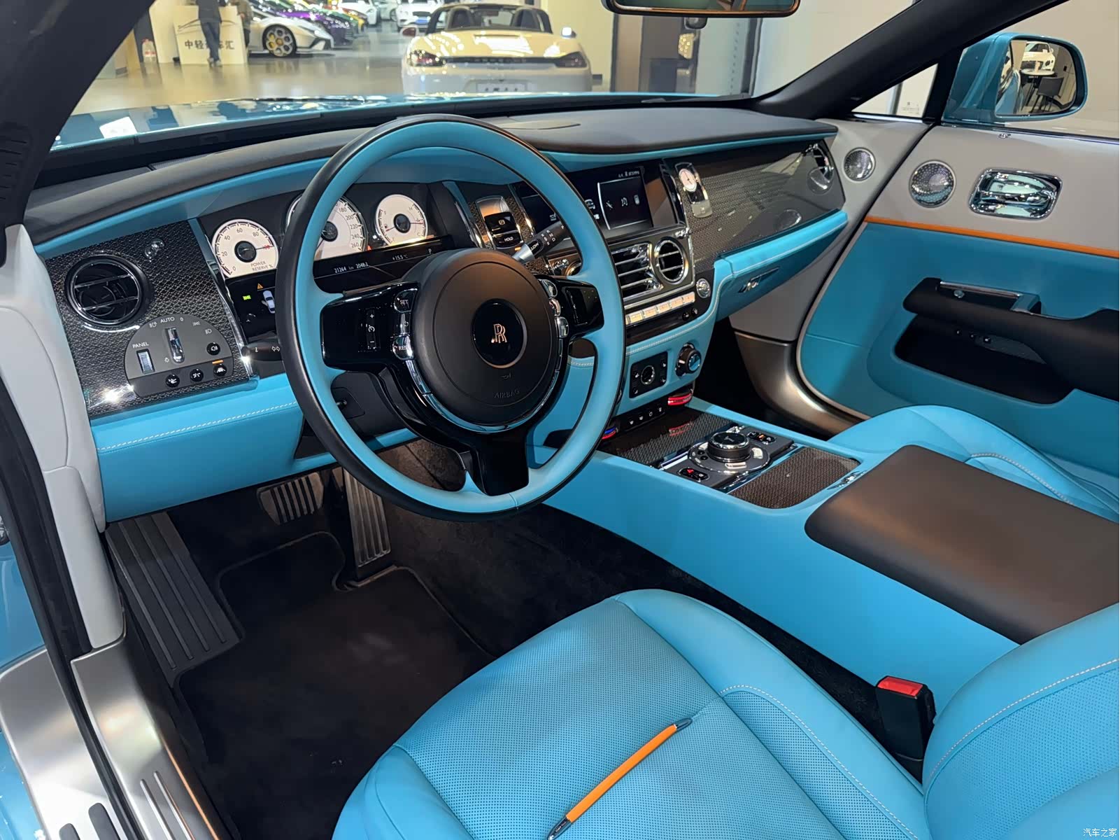 Rolls-Royce Wraith, 2020 все фото