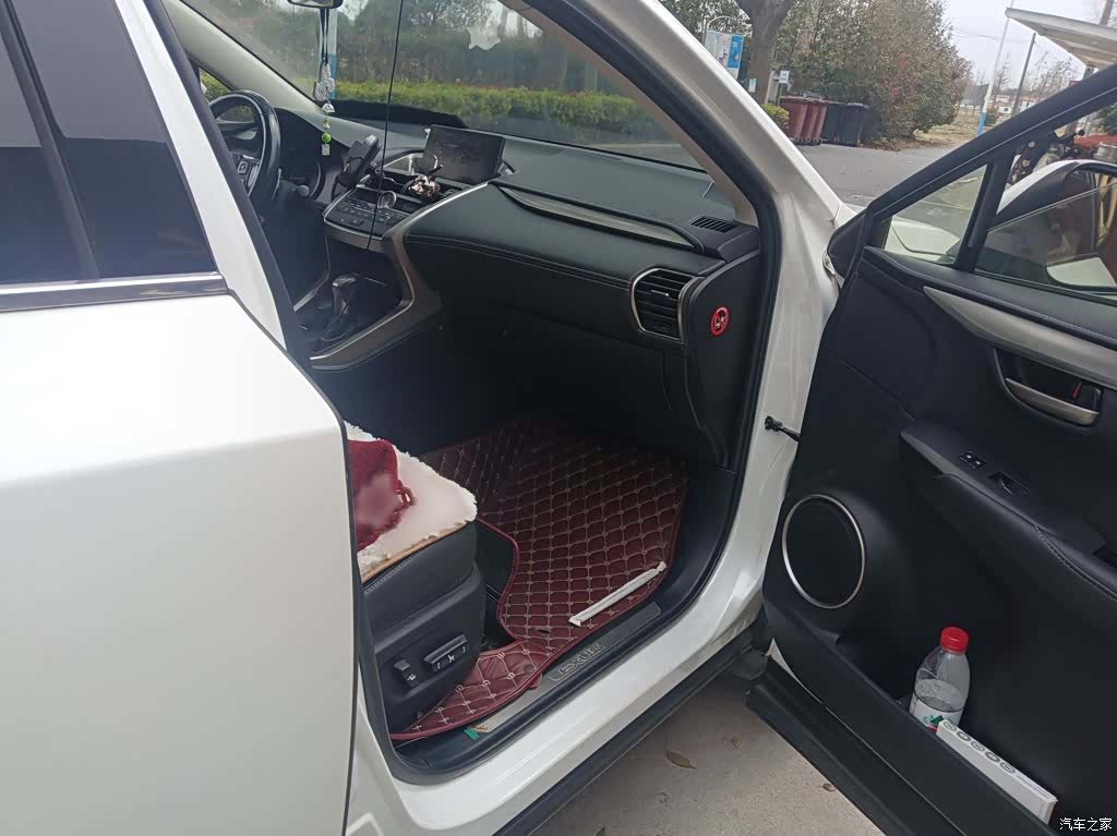 Lexus NX, 2015 20