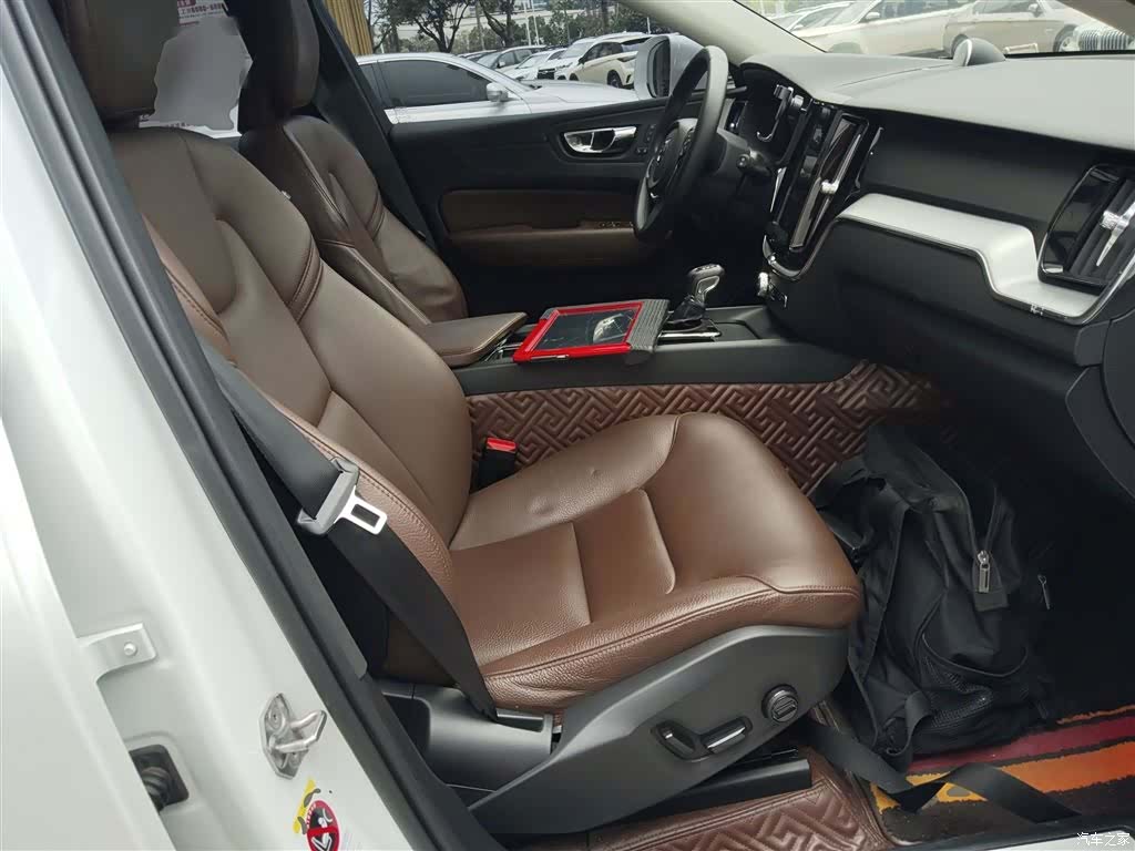 Volvo XC60, 2019 4
