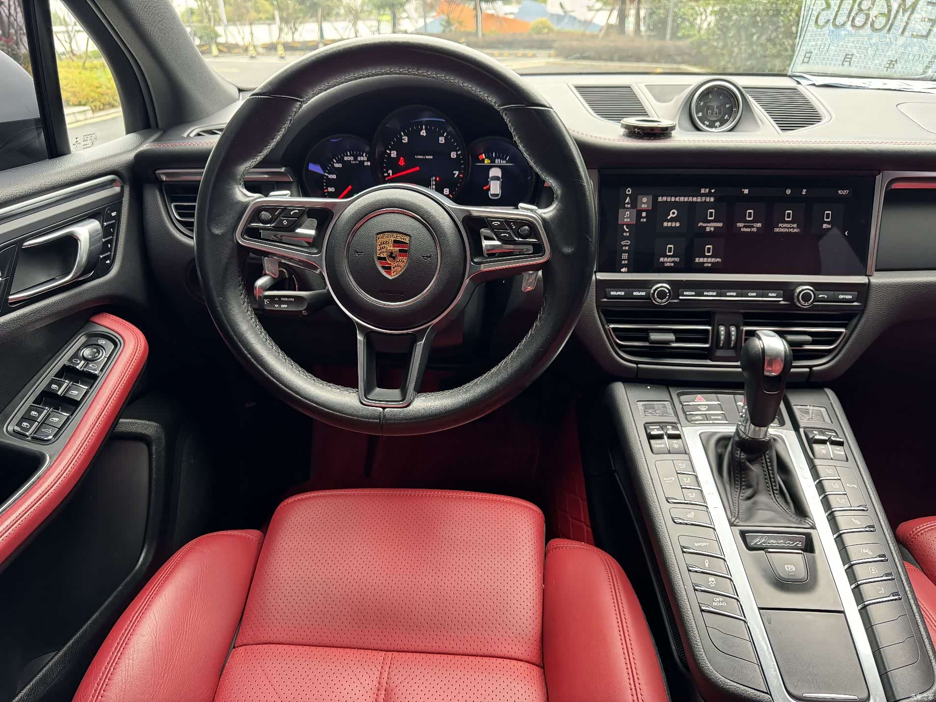 Porsche Macan, 2019 все фото