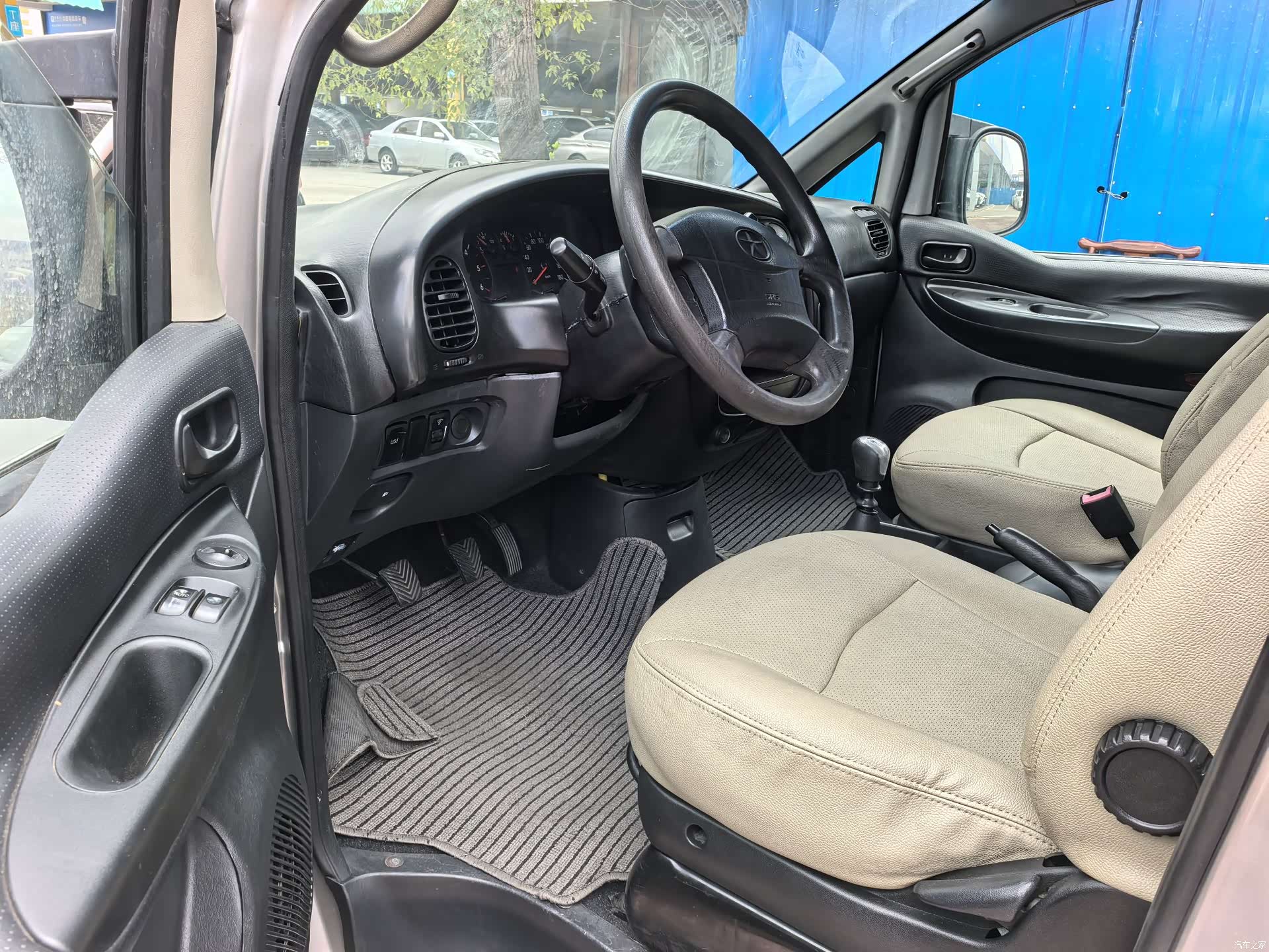 JAC HFC4DB, 2015 4