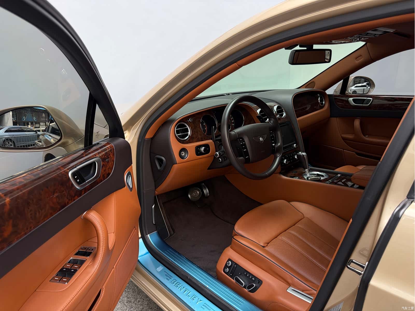 Bentley Flying Spur, 2012 38