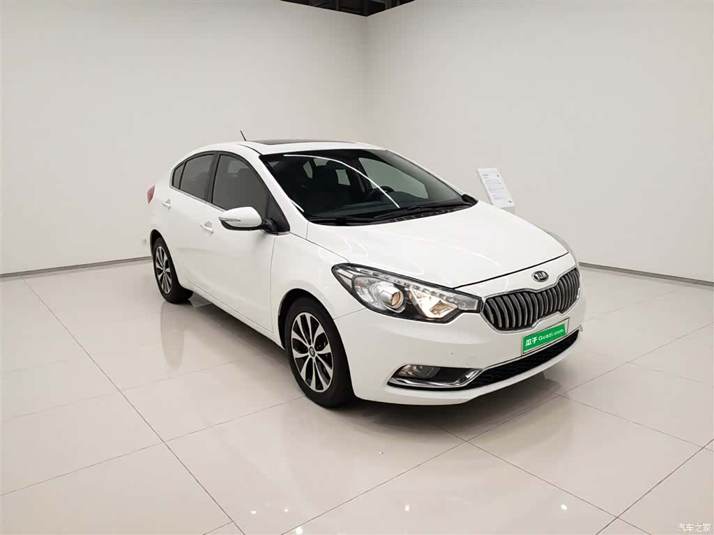 Kia K3, 2015 4