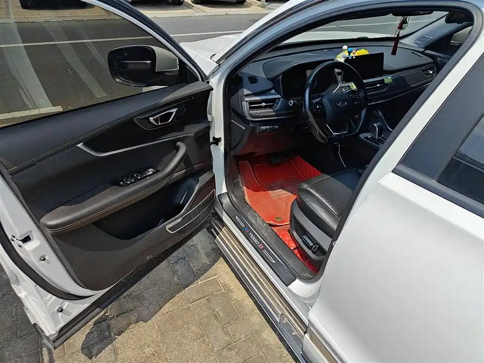 Chery Tiggo 8