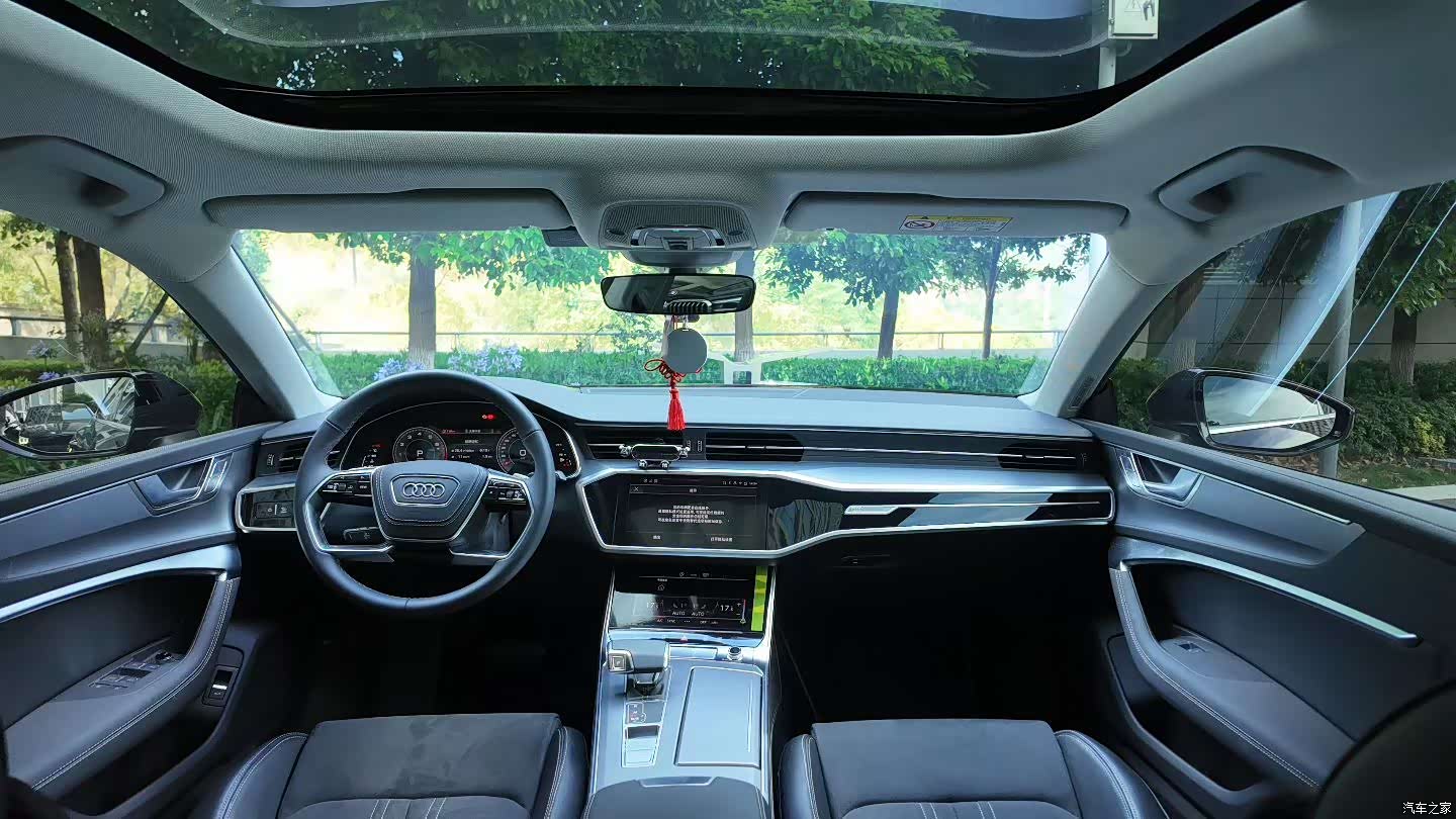 Audi A7L, 2025 все фото