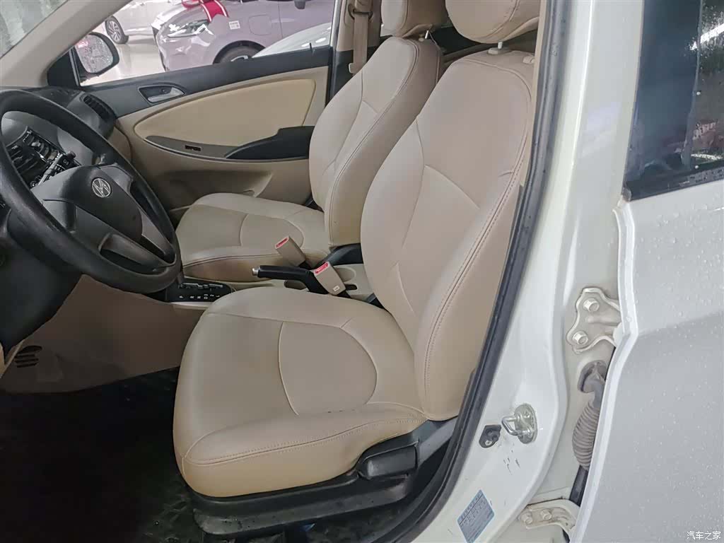 Hyundai GLX, 2014 15