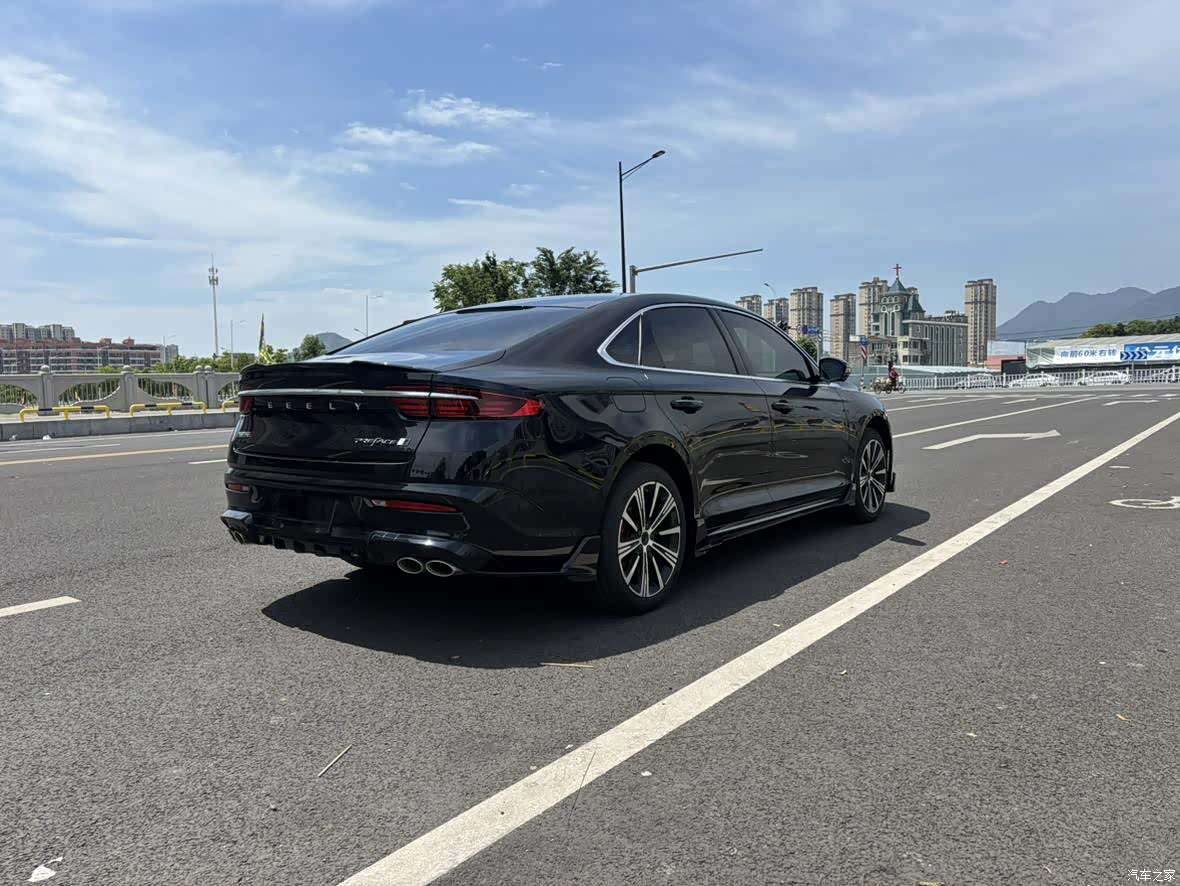 Geely Preface, 2025 14