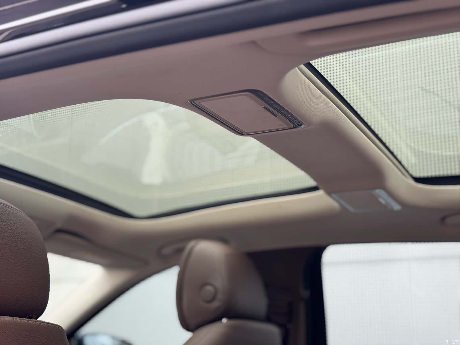 Mercedes-Benz E-Class, 2023 16
