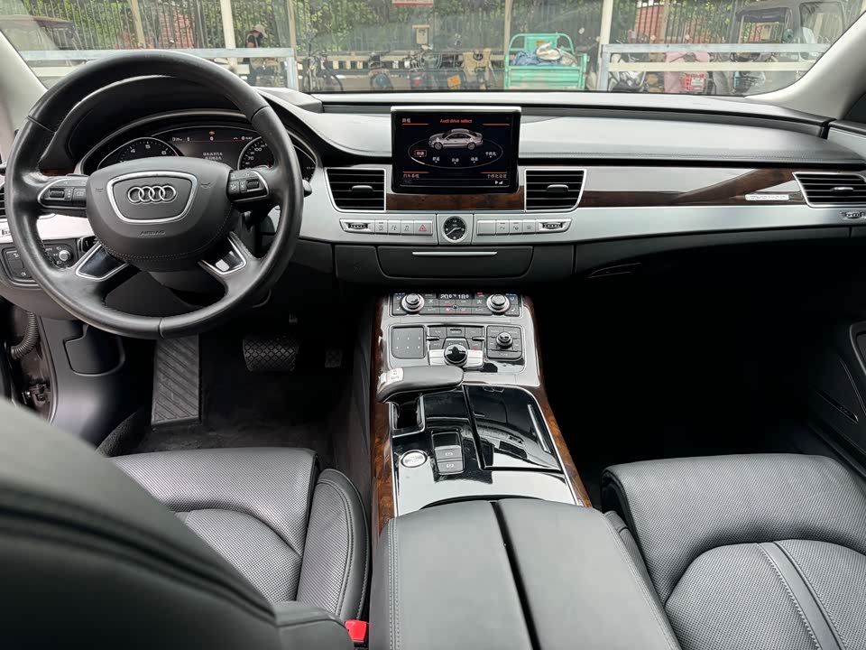 Audi A8 Audi A8