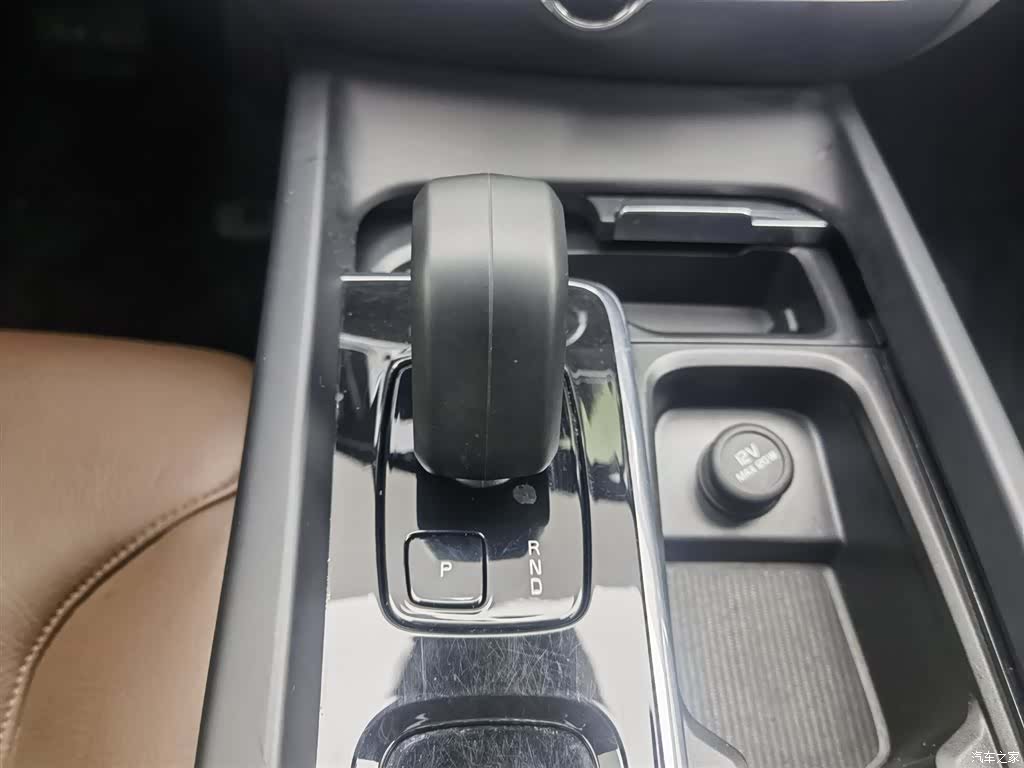 Volvo S60, 2023 13
